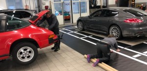 Jocke och John på Porsche Service Center Haninge 2019